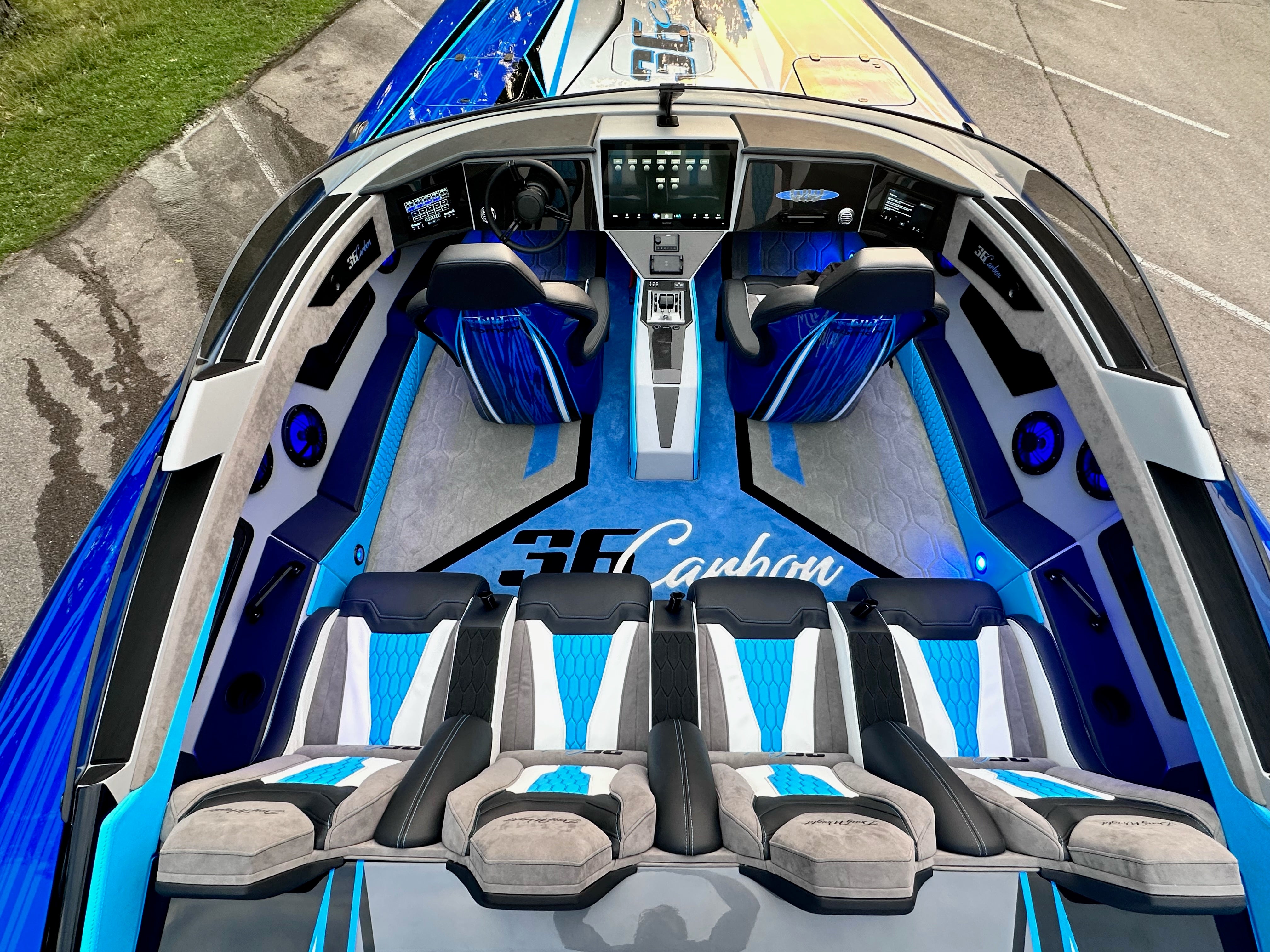 2023-36Carbon6.jpg